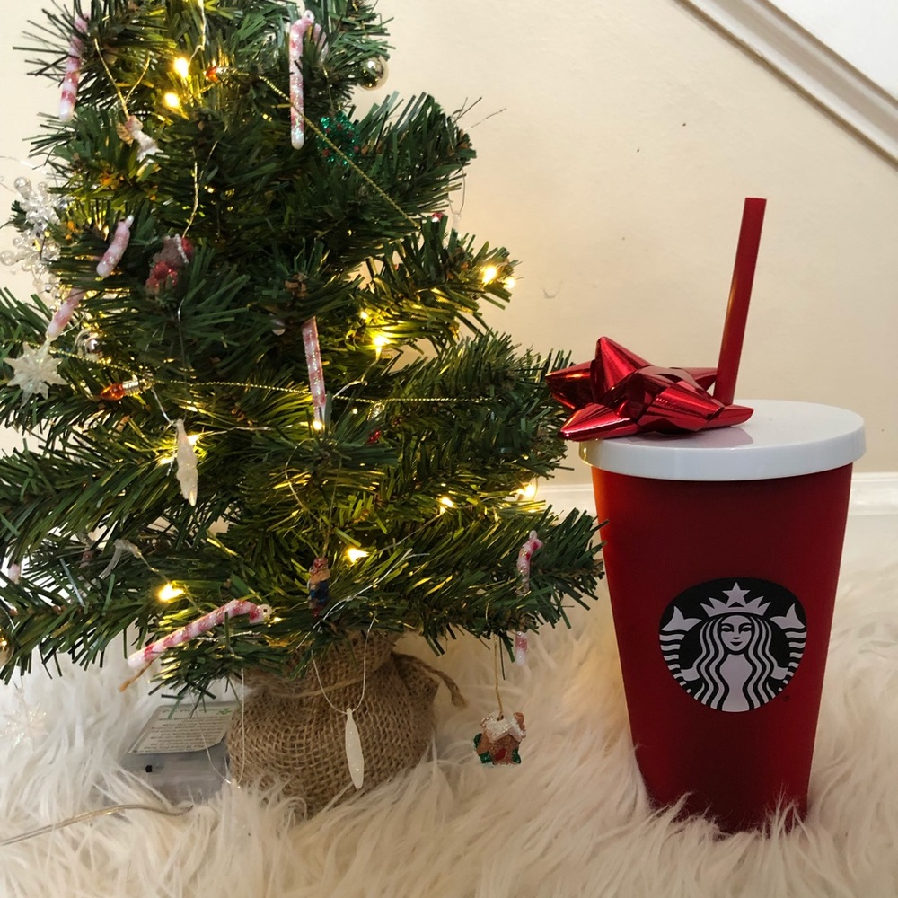 Red Starbucks Holiday Cup